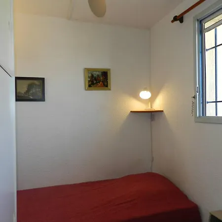 Le Lavandou, 4 Pieces, 6 Personnes - Fr-1-713-153 Apartment *